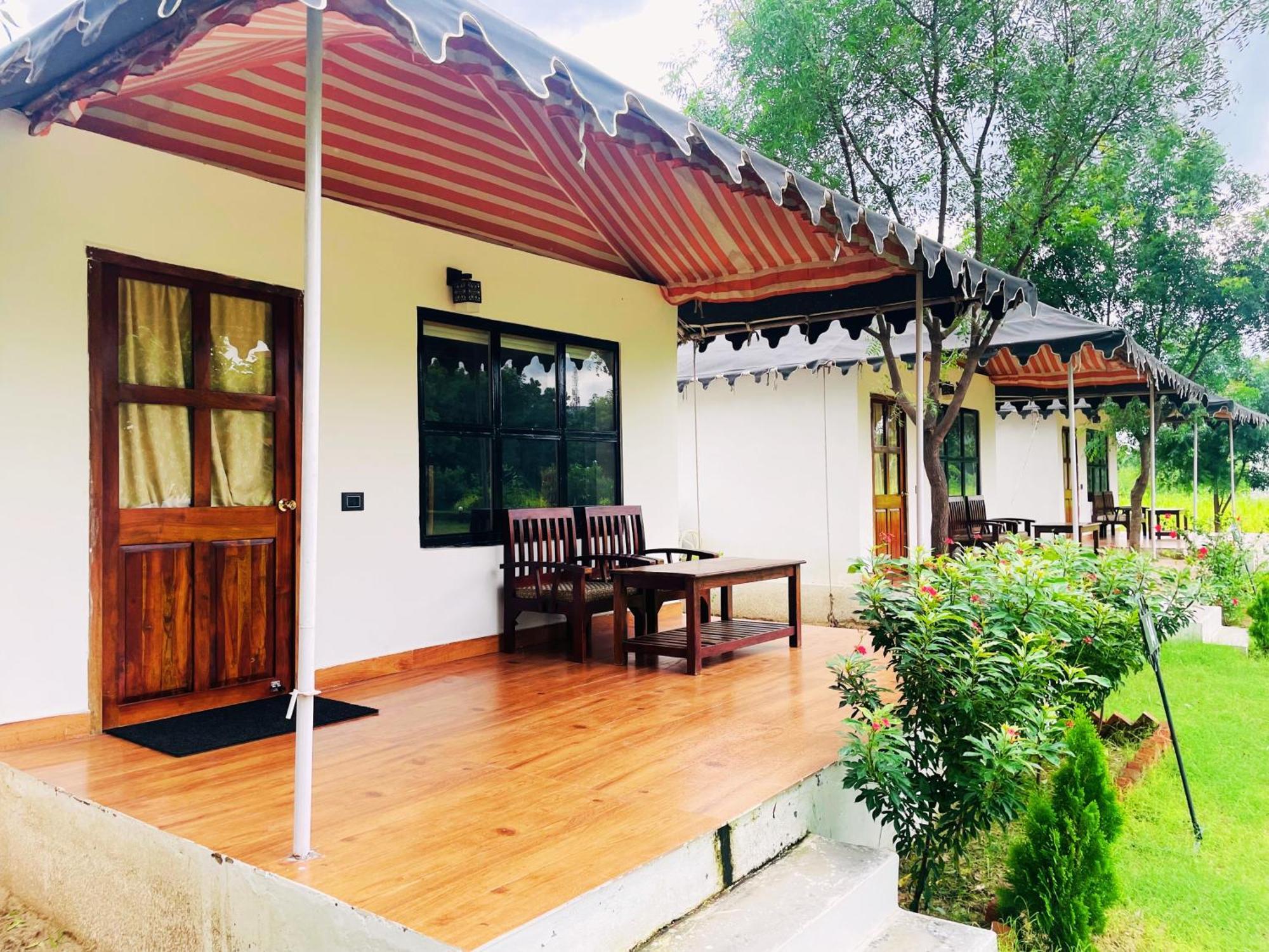Cattle Inn Resort - Luxury Cottages Пушкар Екстер'єр фото