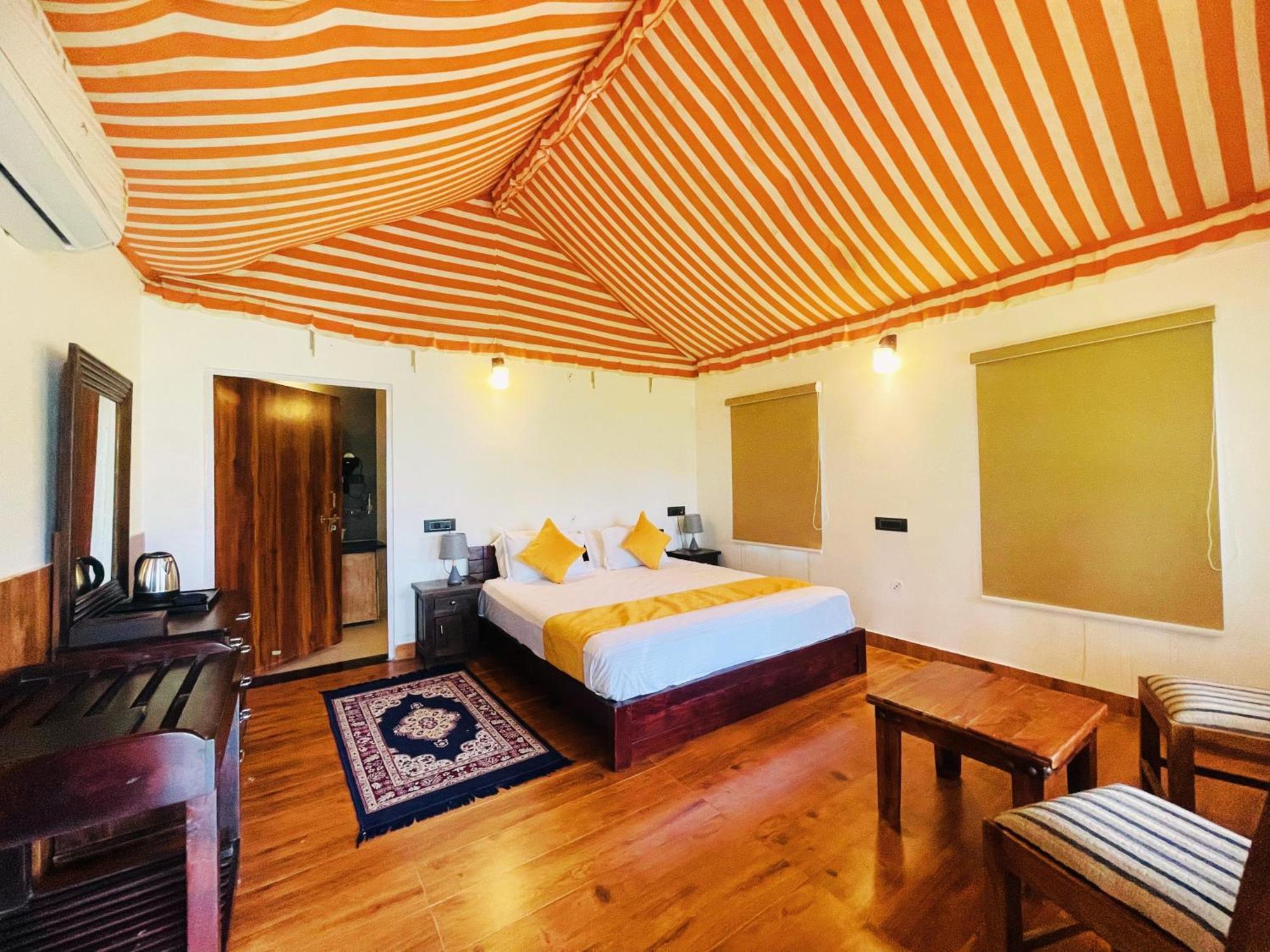 Cattle Inn Resort - Luxury Cottages Пушкар Екстер'єр фото