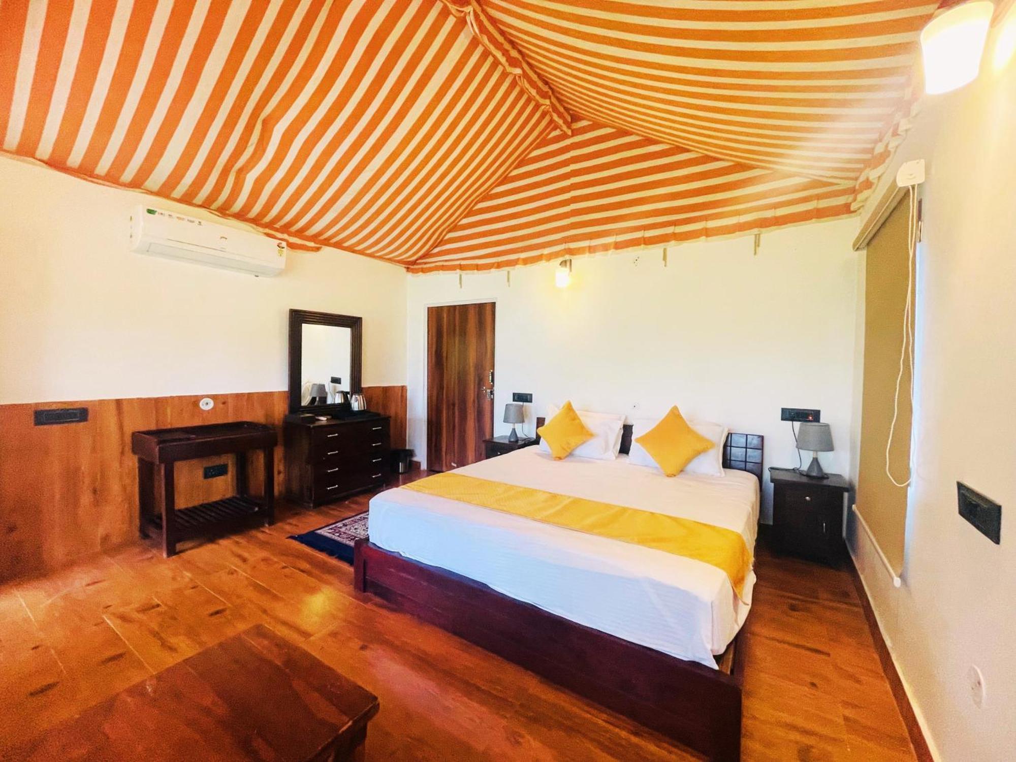 Cattle Inn Resort - Luxury Cottages Пушкар Екстер'єр фото